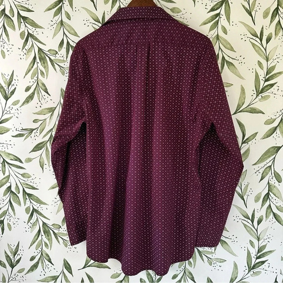 U.S. Polo Assn. long sleeve button down shirt. Size XL. Maroon with prin… - Picture 2 of 9